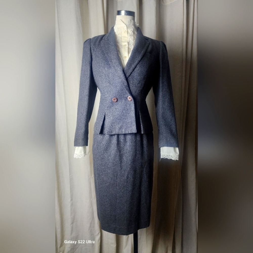 2 piece suit